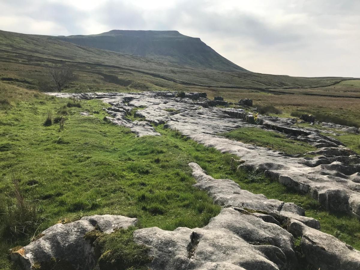 Old School House - Yorkshire Three Peaks Challenge Weathercote Esterno foto